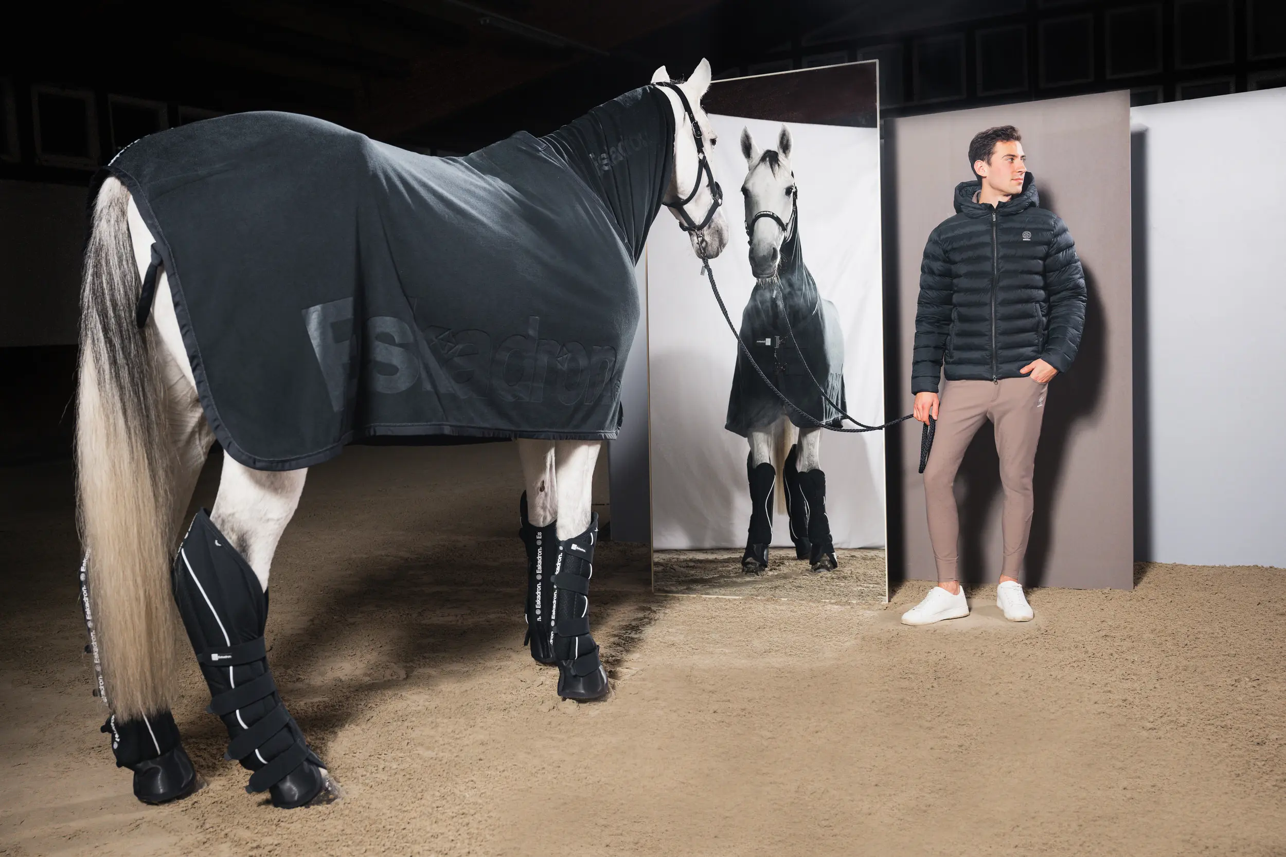 Eskadron Abschwitzdecke Fleece Stamp Dynamic 2026